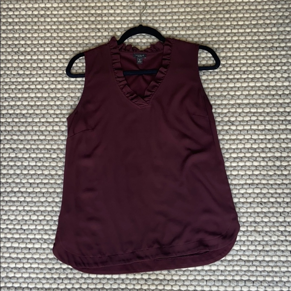 Ann Taylor ruffle collar sleeveless blouse